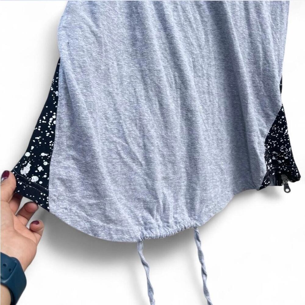 Broken Threads Splatter Graphic Zip Side Hoodie G… - image 5